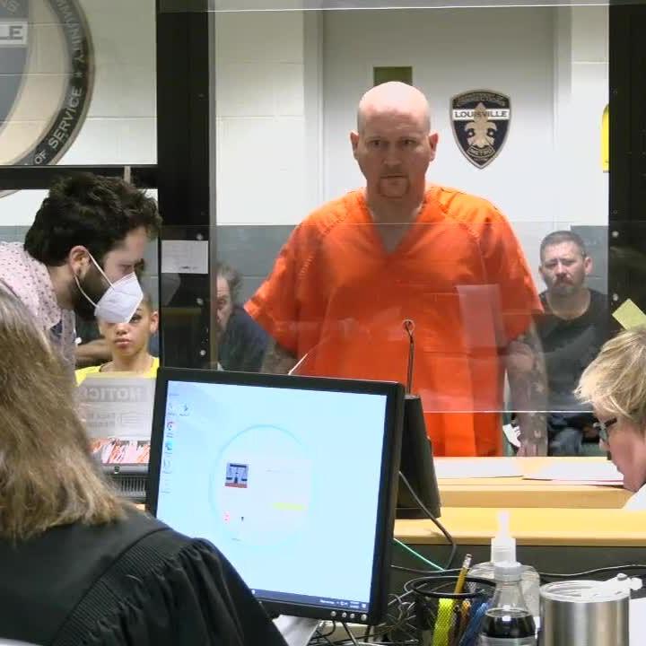 $1 million bond set for man charged with shooting at LMPD officers